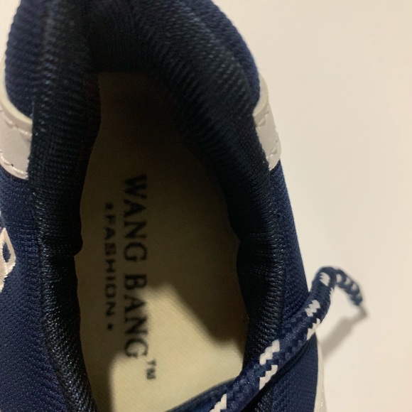 Woman’s size 8 W&B wang bang sneakers - Picture 3 of 8